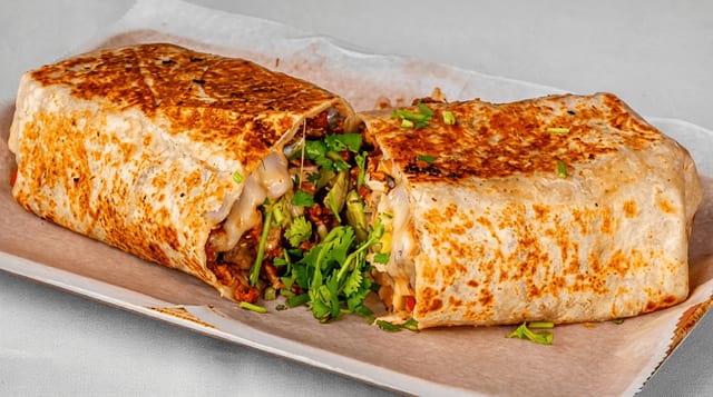 Pollo / Chicken Burrito.